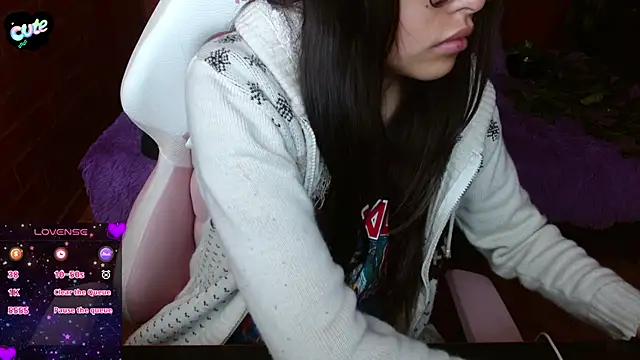 MidoriQuiinn online show from 11-12-25, 02:43