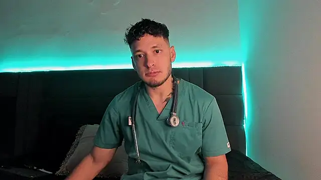 alejandro  2 online show from 09-13-25, 03:12