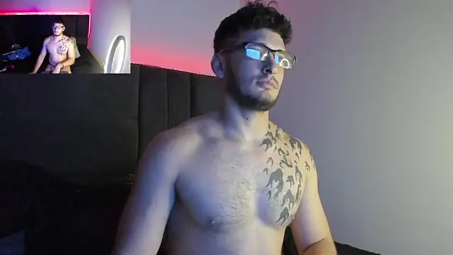 alejandro  2 online show from 09-19-25, 03:54