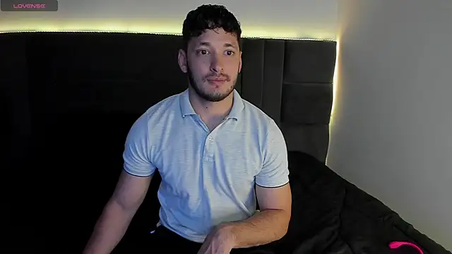 alejandro  2 online show from 10-14-25, 03:34