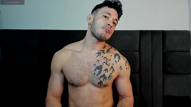Snapshot of alejandro__2 chatting on 05-01-26, 04:01 alejandro 2 online show from 05-01-26, 04:01