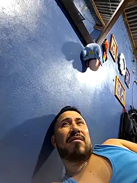 Eumanzor online show from 03-14-26, 02:17