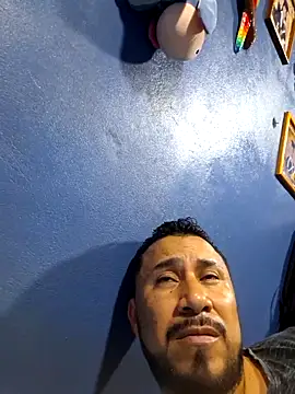 Snapshot of Eumanzor chatting on 03-02-26, 02:01 Eumanzor online show from 03-02-26, 02:01