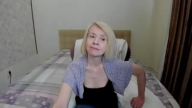 Snapshot of aminalive chatting on 03-18-25, 02:29 aminalive online show from 03-18-25, 02:29
