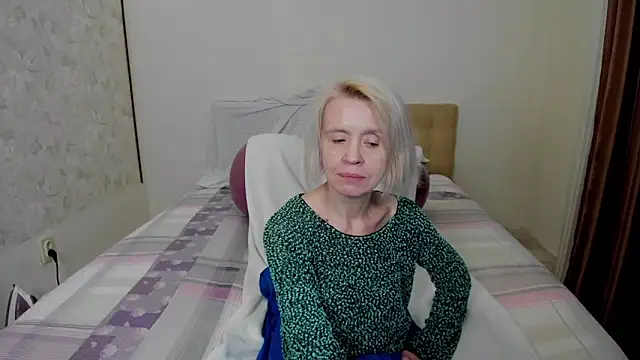 Snapshot of aminalive chatting on 09-15-25, 04:13 aminalive online show from 09-15-25, 04:13