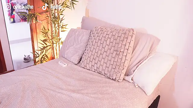 Lucy fit online show from 03-27-26, 06:09