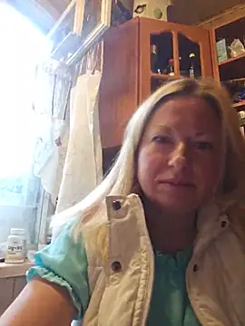 Snapshot of Arina_smiles chatting on 06-11-26, 02:03 Arina smiles online show from 06-11-26, 02:03