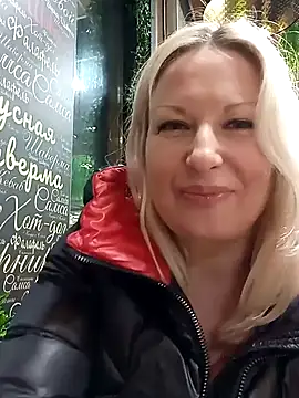 Snapshot of Arina_smiles chatting on 02-01-25, 09:51 Arina smiles online show from 02-01-25, 09:51