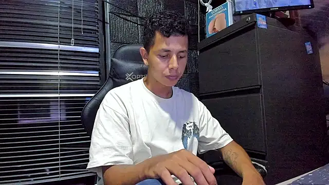boy bigcock24cm online show from 06-23-26, 12:52