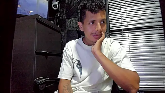 boy bigcock24cm online show from 07-25-26, 12:07