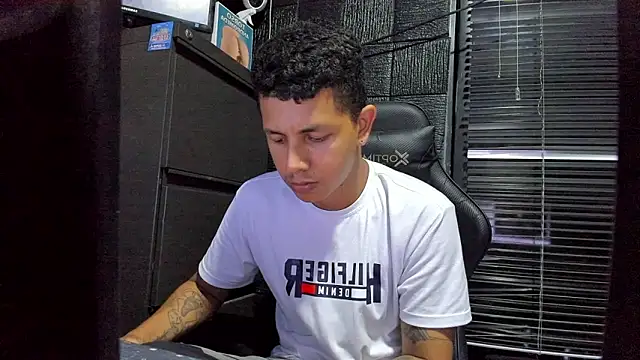 boy bigcock24cm online show from 06-20-26, 11:54