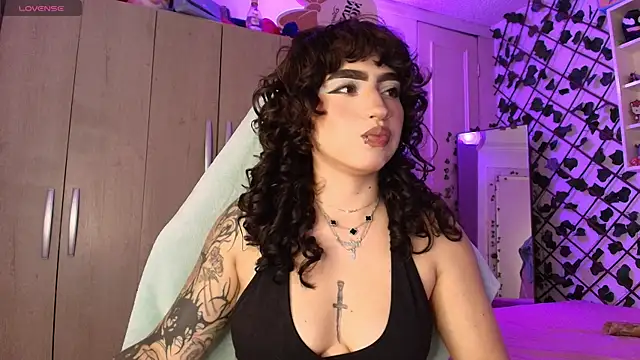 valenor  online show from 07-09-26, 03:18