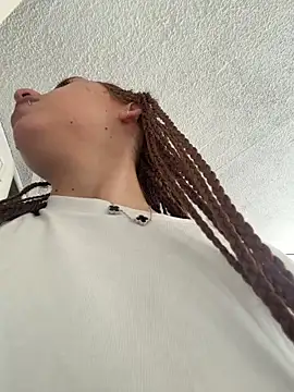 valenor  online show from 02-20-26, 06:54