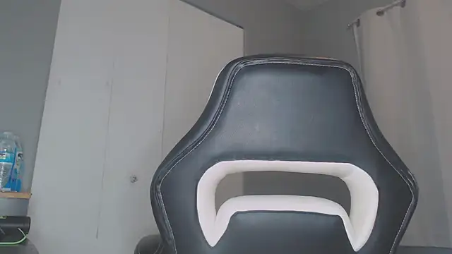 ChrisVacher online show from 01-03-25, 03:16