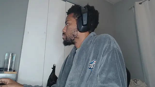 ChrisVacher online show from 12-16-24, 06:10