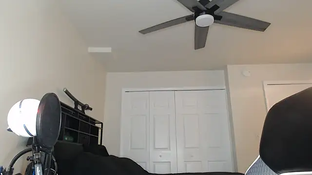 Snapshot of ChrisVacher chatting on 07-25-26, 01:24 ChrisVacher online show from 07-25-26, 01:24