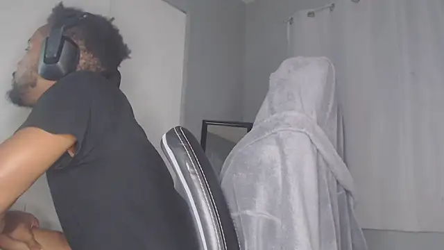 ChrisVacher online show from 12-28-24, 04:08