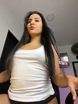 Mavie roses online show from 11-05-25, 12:03