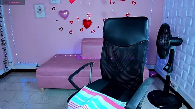 DannaBerry online show from 03-13-25, 05:50