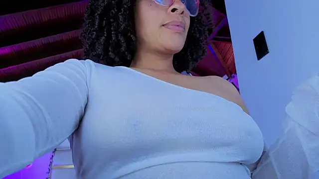 Snapshot of DannaBerry chatting on 04-18-26, 07:07 DannaBerry online show from 04-18-26, 07:07