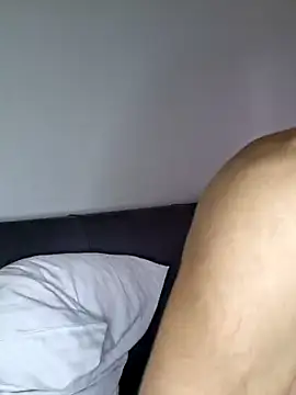 Snapshot of Drkats chatting on 10-08-25, 02:40 Drkats online show from 10-08-25, 02:40