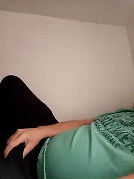 ScalicHat69 online show from 04-13-26, 05:17