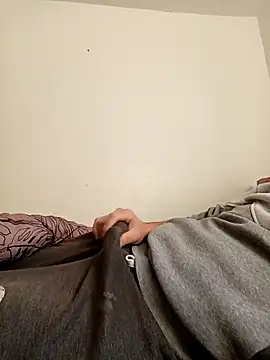 ScalicHat69 online show from 04-07-26, 09:11