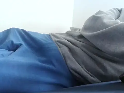 ScalicHat69 online show from 12-15-25, 10:32