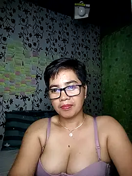 Snapshot of lovely_samxxx24 chatting on 02-19-25, 08:12 lovely samxxx24 online show from 02-19-25, 08:12