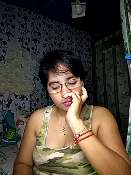 Snapshot of lovely_samxxx24 chatting on 09-16-25, 01:28 lovely samxxx24 online show from 09-16-25, 01:28