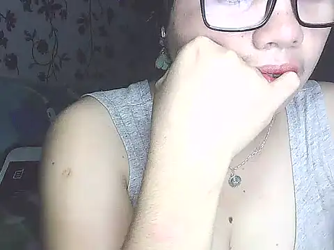 Snapshot of lovely_samxxx24 chatting on 01-19-25, 05:05 lovely samxxx24 online show from 01-19-25, 05:05