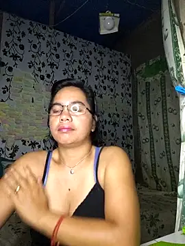Snapshot of lovely_samxxx24 chatting on 10-10-25, 07:25 lovely samxxx24 online show from 10-10-25, 07:25