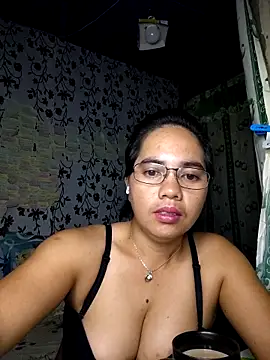 Snapshot of lovely_samxxx24 chatting on 09-18-25, 09:40 lovely samxxx24 online show from 09-18-25, 09:40