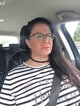 x  KHALEESI  x online show from 10-13-25, 10:06