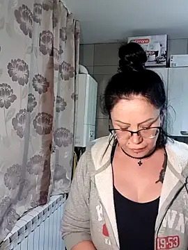 x  KHALEESI  x online show from 11-20-25, 05:46