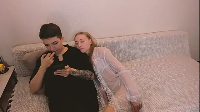 secret dreams   online show from 02-15-26, 01:54