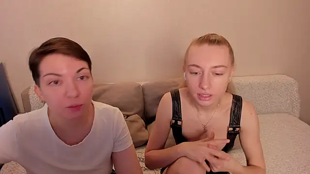 Snapshot of secret_dreams__ chatting on 12-20-24, 08:49 secret dreams online show from 12-20-24, 08:49