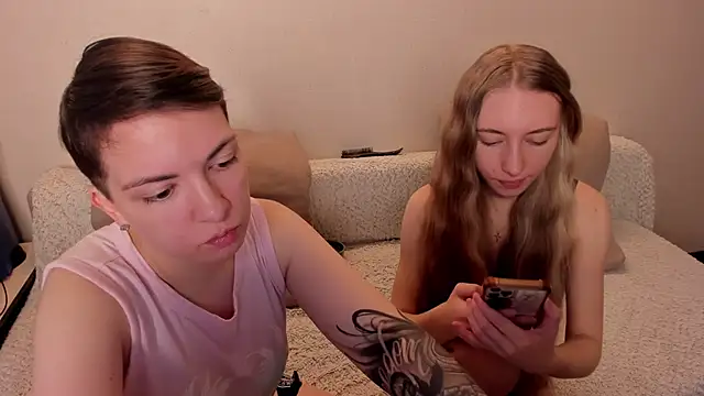 Snapshot of secret_dreams__ chatting on 12-18-24, 08:31 secret dreams online show from 12-18-24, 08:31