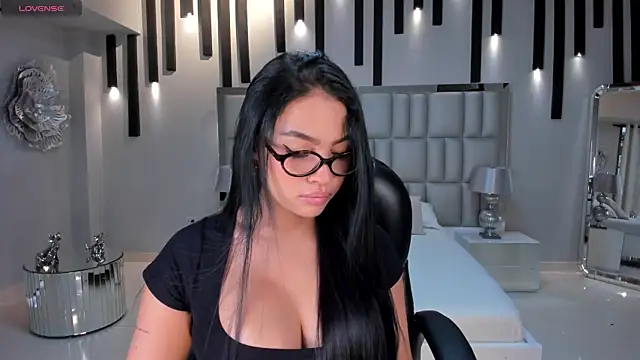 MollyJones  online show from 07-12-26, 11:55