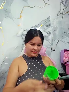 sweet lucia online show from 02-08-26, 04:48