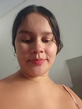 sweet lucia online show from 11-04-25, 02:43