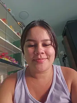 Snapshot of sweet_lucia chatting on 06-01-26, 02:06 sweet lucia online show from 06-01-26, 02:06