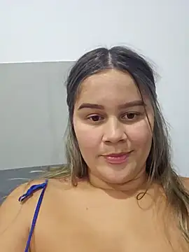 Snapshot of sweet_lucia chatting on 01-17-25, 04:06 sweet lucia online show from 01-17-25, 04:06