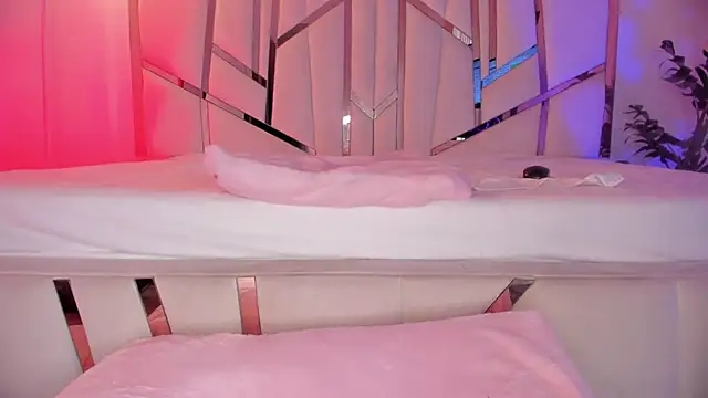 hot booty  online show from 06-18-26, 09:53