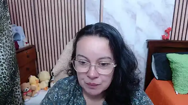 Snapshot of Sonialorens_ chatting on 10-09-25, 03:12 Sonialorens  online show from 10-09-25, 03:12