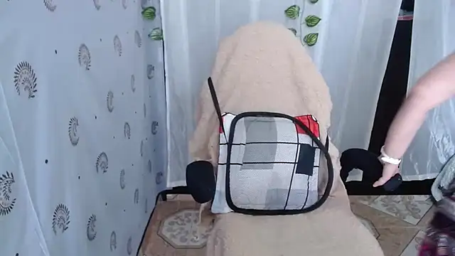 Snapshot of Sonialorens_ chatting on 02-17-25, 06:06 Sonialorens  online show from 02-17-25, 06:06