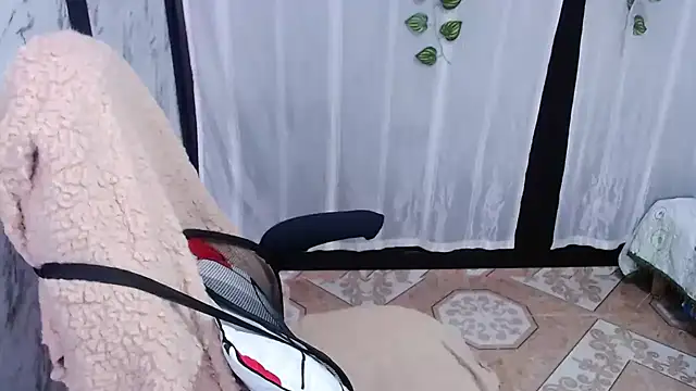 Snapshot of Sonialorens_ chatting on 03-07-25, 12:45 Sonialorens  online show from 03-07-25, 12:45