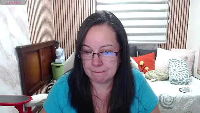 Snapshot of Sonialorens_ chatting on 06-04-26, 09:30 Sonialorens online show from 06-04-26, 09:30