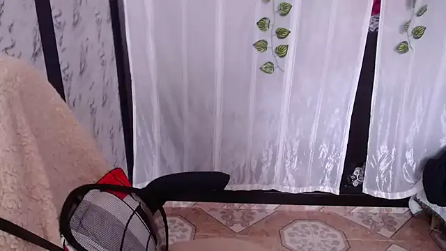 Snapshot of Sonialorens_ chatting on 03-12-25, 07:25 Sonialorens  online show from 03-12-25, 07:25