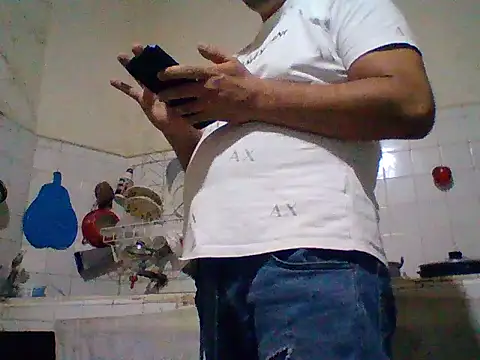 Snapshot of starplss chatting on 04-16-26, 11:07 starplss online show from 04-16-26, 11:07